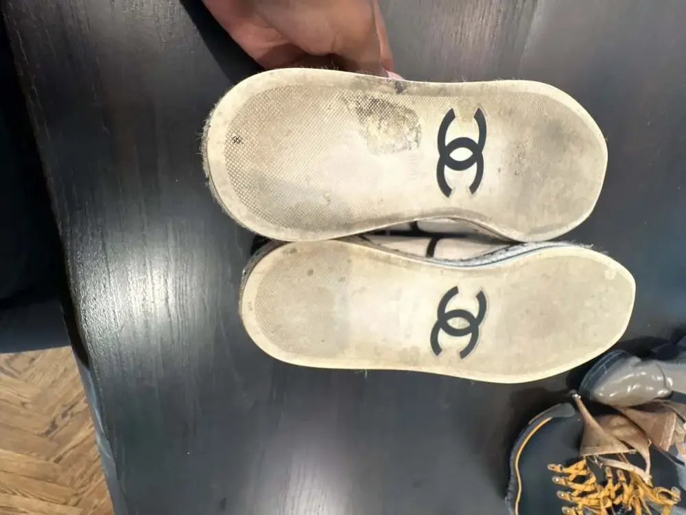 Chanel Canvas Lace-Up CC Logo Espadrille Oxford Flats size 42 VERY CLEAN